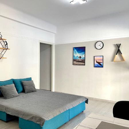 Uoohome7 Garden Green And Navy أثينا المظهر الخارجي الصورة